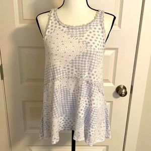 LC|| White/ light blue print sleeveless top with lace accents.  Super soft.
